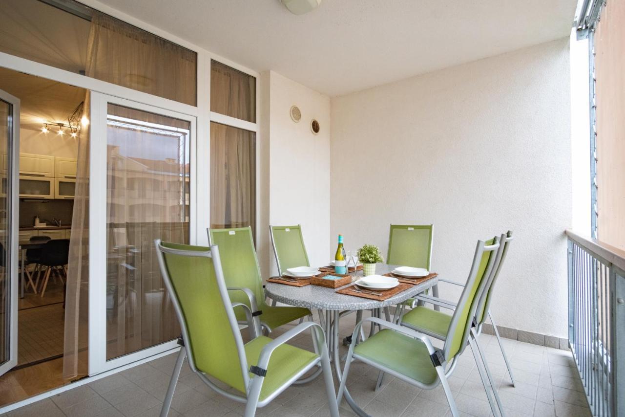 Mf Villa Azur Wellness Apartment 希欧福克 外观 照片