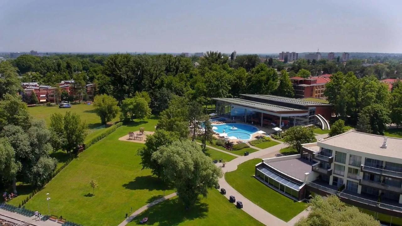 Mf Villa Azur Wellness Apartment 希欧福克 外观 照片